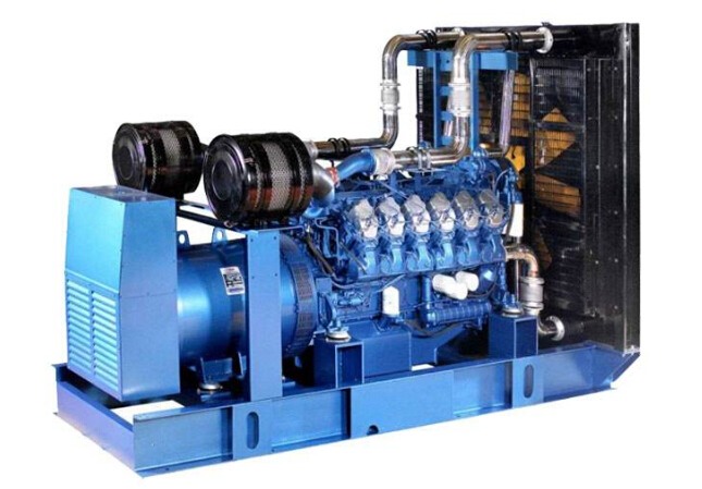 湖南康明斯30kw小型柴油二手发电机组